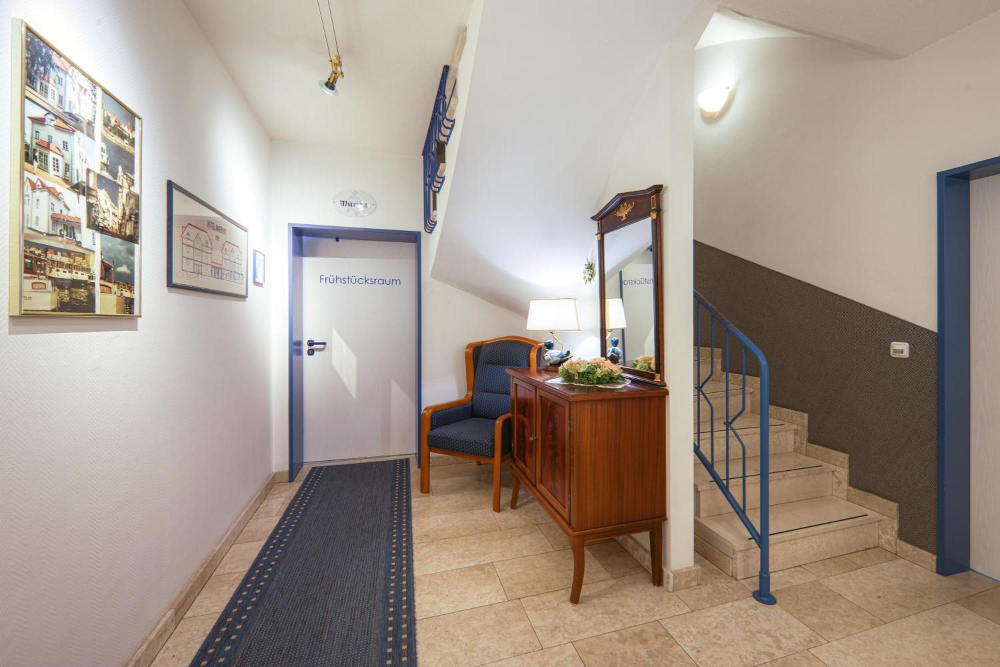 Hotel Ingeborg Waren  Eksteriør billede